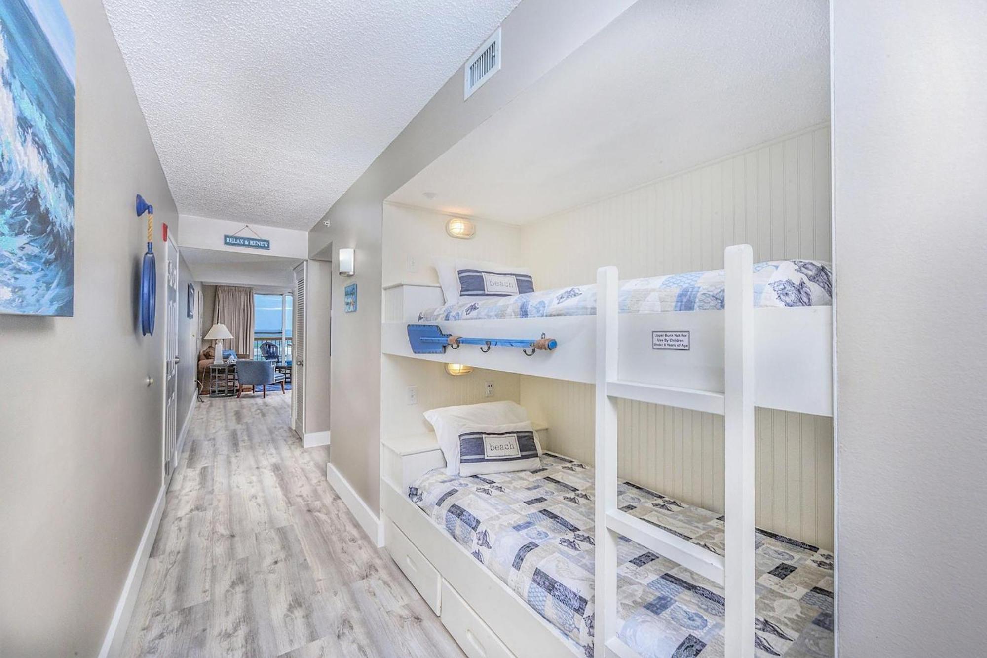 Pelican Beach Resort 308 Дестин Екстериор снимка